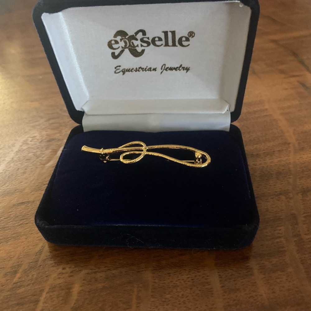 Exselle Gold Equestrian Riding Crop Pin   New No Tags